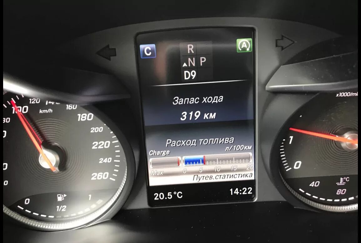 Режим pad bmw активировать. Спидометр 300 бмв. Вождение машины. Eco normal sport camry 70. На спорт режиме ехать.