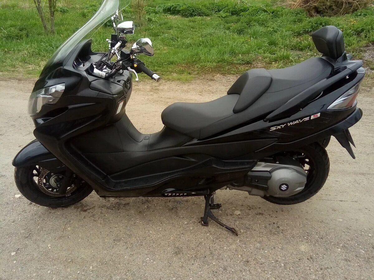 Купить скутер 400. Suzuki Burgman (Skywave) 400. Skywave 400. Сузуки Skywave 400. Burgman Skywave 400.