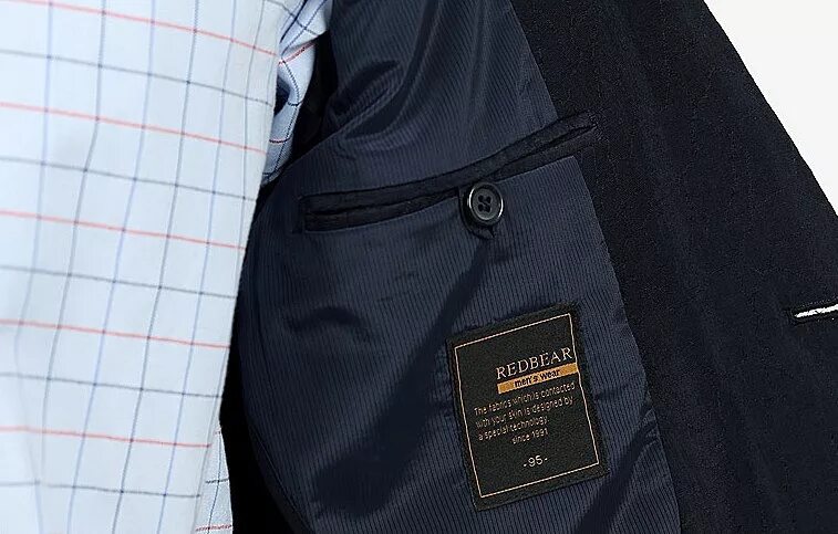 внутренний карман пиджака. внутренний карман на мужском пальто. внутренний карман на мужском пальто. внутренний карман в мужском пиджаке. карман пиджака.