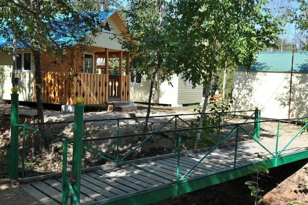 Озеро ханка приморский край домики. База отдыха ханка озеро ханка. Отдых камень рыболов приморский. База отдыха навигатор 1 озеро ханка. Навигатор 1 база отдыха на ханке приморского края.