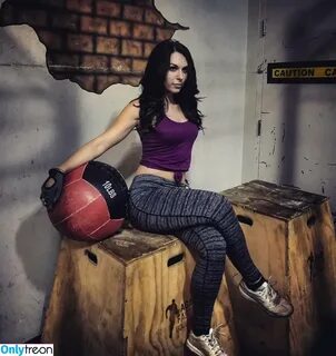 Cindy Brunet голая photo 0001 (cinylooney) .