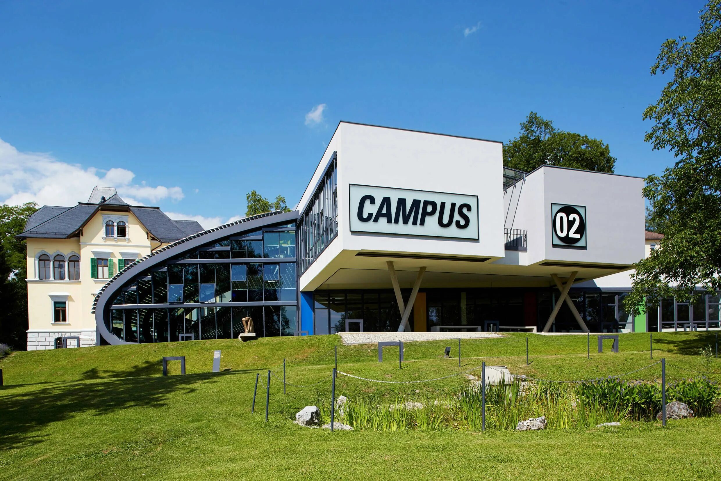 Campus 8. Кампус 2. университет граца. campus sciences po. покажи кампус.