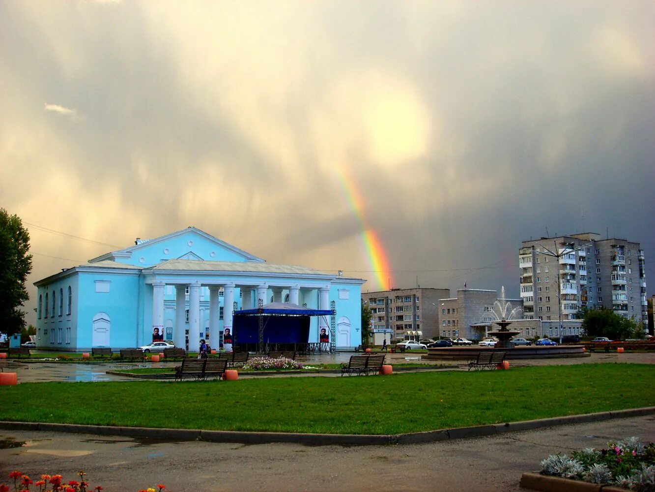 Гдк назарово. Центр города Назарово. Г Назарово Красноярский край. Городской дворец культуры ДК Назарово. Назарово площадь Красноярский край.