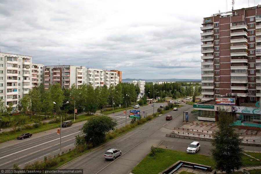 Телефоны г усть илимск. Центр города Усть Илимск. Усть-Илимск старый город. Наймушина 2 Усть-Илимск. Усть Илимск многоэтажки.