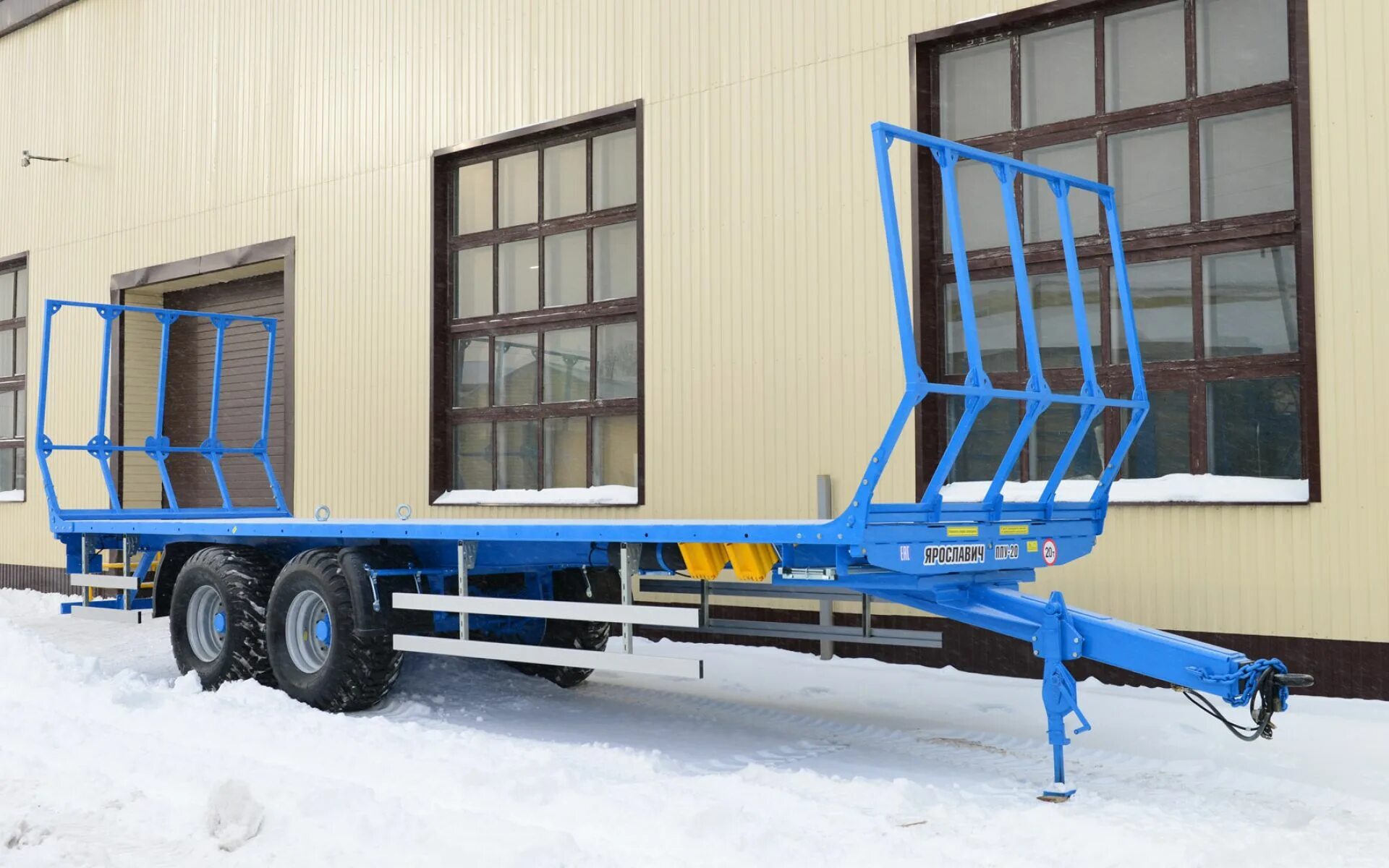Полуприцеп flatbed. Maxtrailer f-s44-1а1у. Полуприцеп контейнеровоз бортовой uat-sctf-u330. Фрюхауф полуприцеп. Полуприцеп площадка модель 200800.