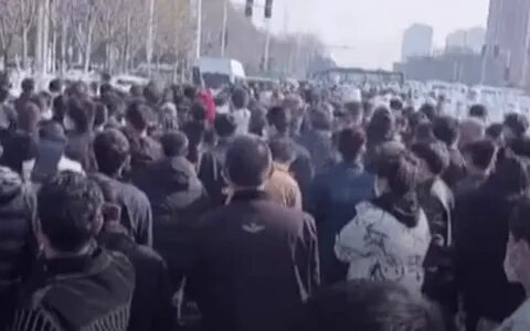 Поднять мятеж