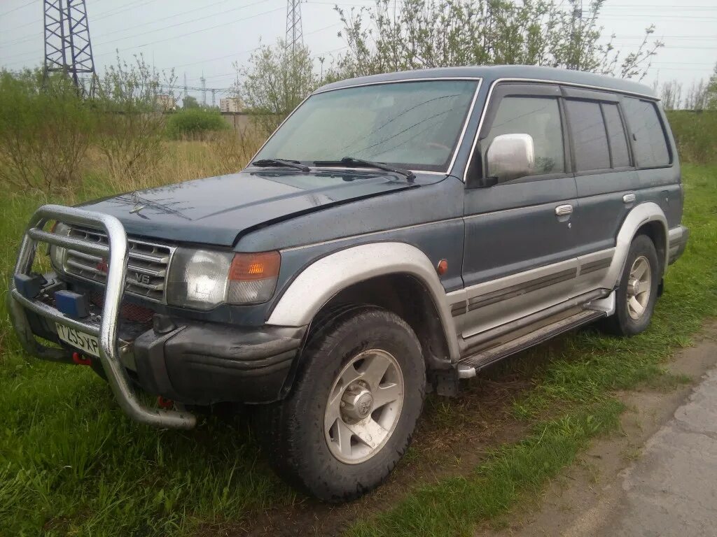 Купить мицубиси паджеро в спб. Mitsubishi Pajero 1995. Митсубиси Паджеро 1995. MMC Pajero 1995. Mitsubishi Pajero, 1995 3.5.