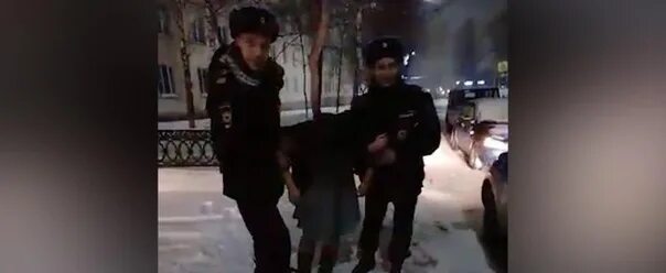 Измена муж поймал видео. Полиция арестовала девочек. Задержание женщин полицией.