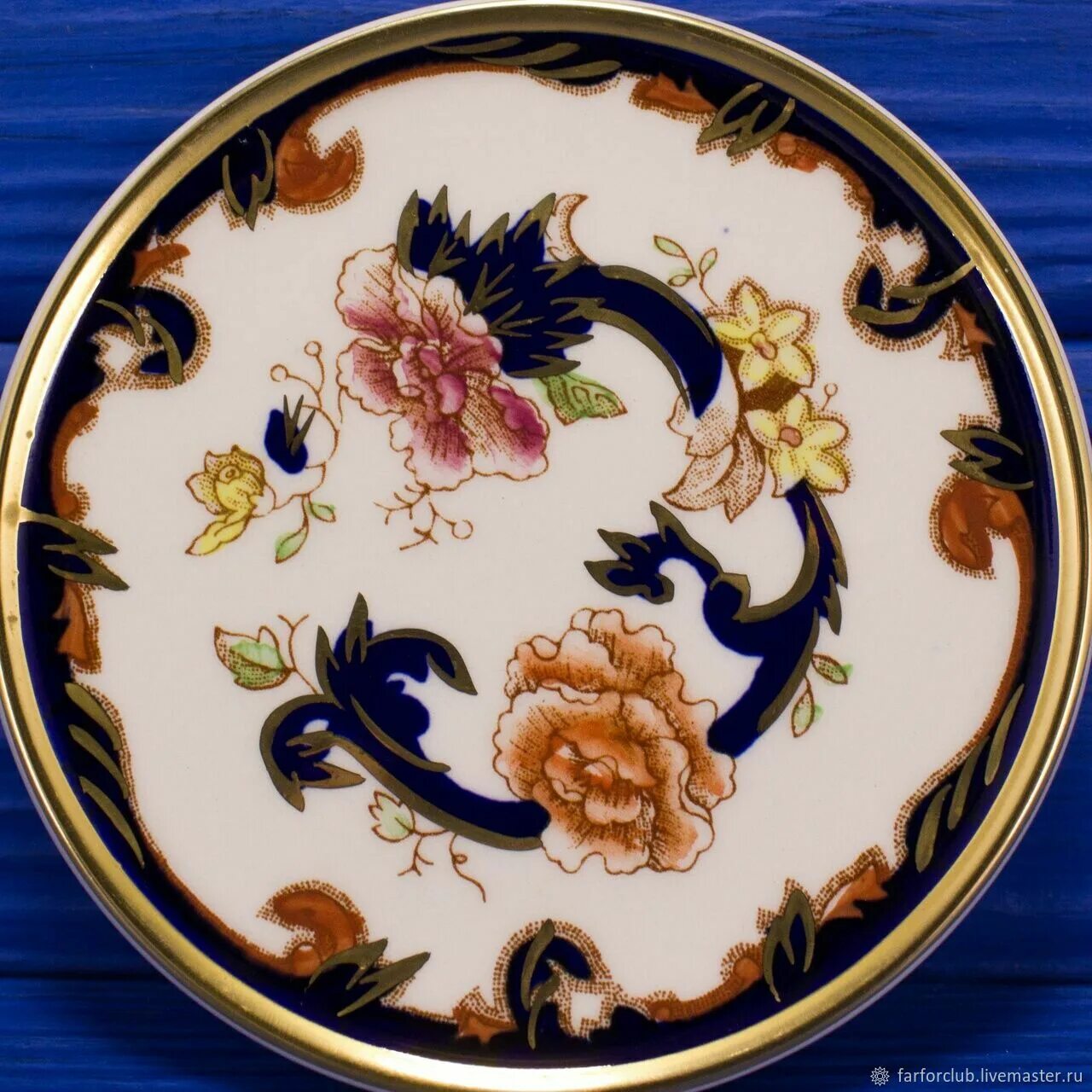 Подсвечники мейсон фарвор. Мейсон фарфор. Фарфор мейсон тарелки. Музей фарфора мейсон. Блюдо тарелка , фарфор meissen.