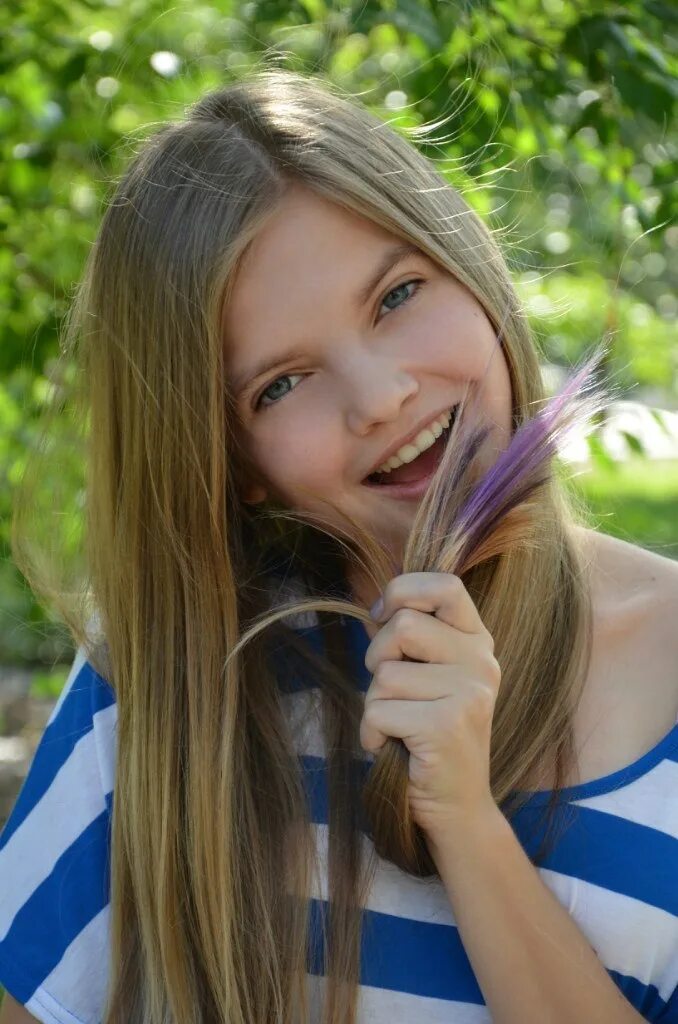 Cute russian video. Сладкие девочки подростки. Cute russian video. Фотопортреты детей. Русая девушка.