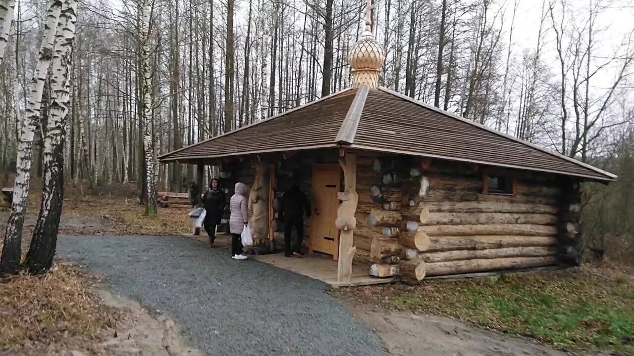 Святые подмосковье. Святой источник Казанской иконы Божией матери Колычево. Сазоново источник. Святые источники Подмосковья. Святой источник в акри.