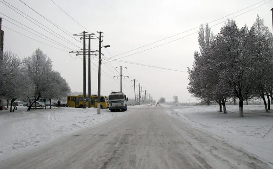 Дорога в Горловке. Дороги в Горловке. Горловская трасса. Трасса Горловка Ясиноватая. Улица никуда