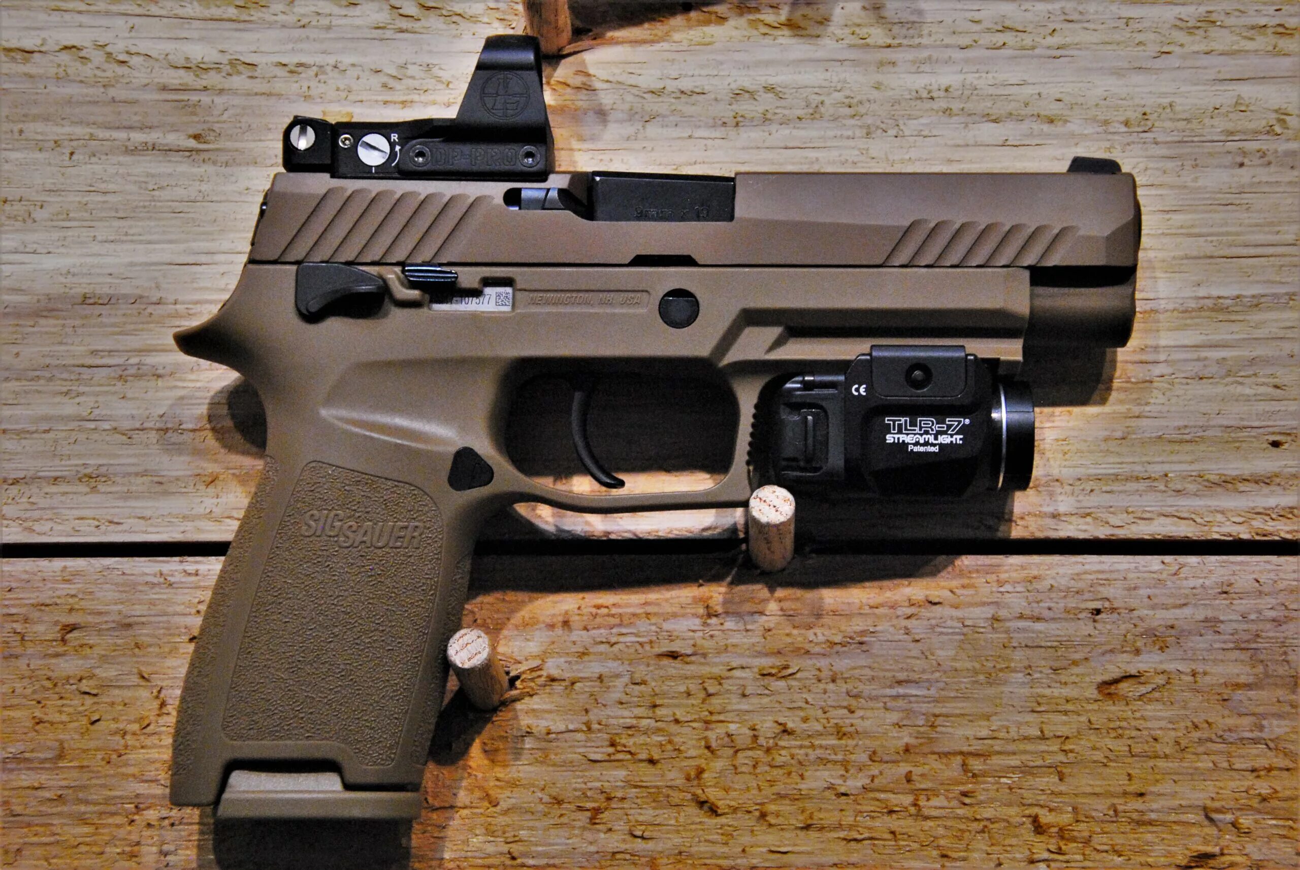 Моды sig sauer. Sig p320 m17. зиг зауэр p320. зиг зауэр 320. сиг сауэр 320.