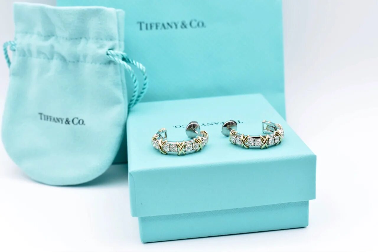 Серьги Тиффани Schlumberger. Серьги Tiffany Schlumberger twenty Stone Hoop. Серьги Тиффани Шлюмберже. Тиффани Sixteen серьги.