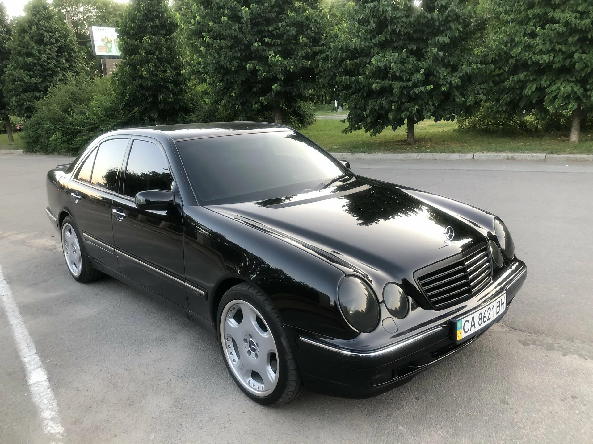 Мерседес е210 купить. Мерседес Бенц 210 кузов. Mercedes w210 2000. Mercedes w210 2004. Мерседес 210 2000.