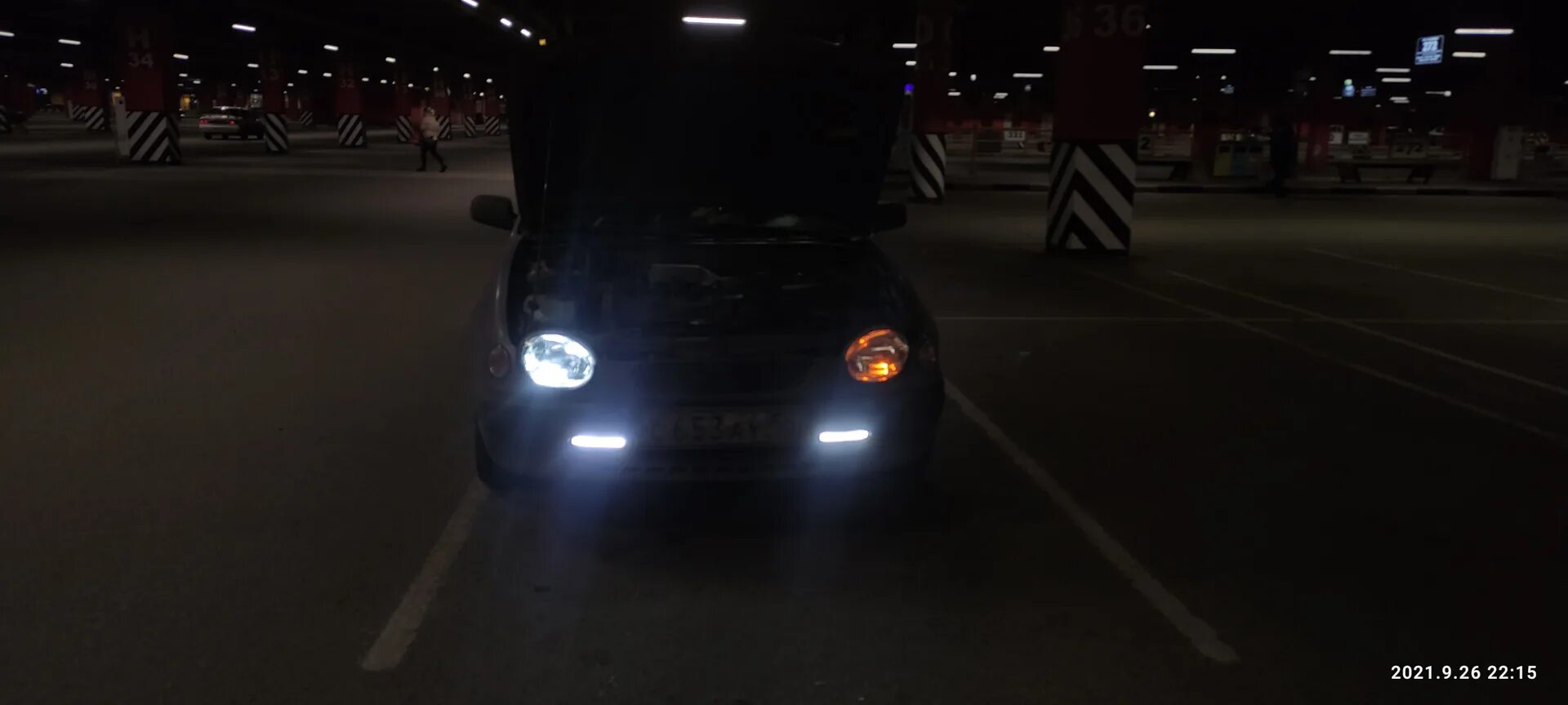 Оранжевые габаритные огни volvo v40. Парковочные огни. Парковочные огни на машине шире 2м. Парковочные огни. Парковочные огни.