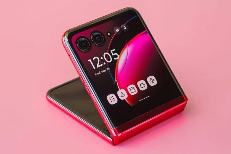 Motorola смартфоны 2025. Moto razr 40. моторола разр 40 ультра. motorola 40 ultra. motorola razr 40.