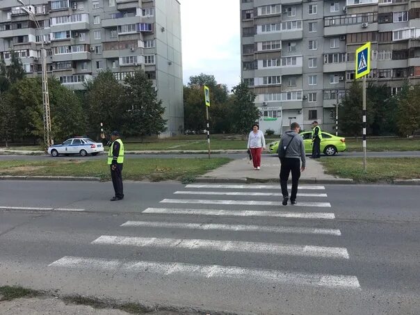 Наезд на пешехода вне перехода. Рейд пешеход. рейд гибдд тольятти на пешеходных переходах. гибдд рейд на улице пешеход. восстание пешеходов.