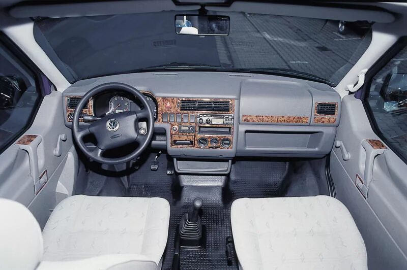 Панель фольксваген т4. Volkswagen t4 торпеда. Торпеда Фольксваген т4. Торпеда Volkswagen Multivan t4 1998. Панель VW t4.