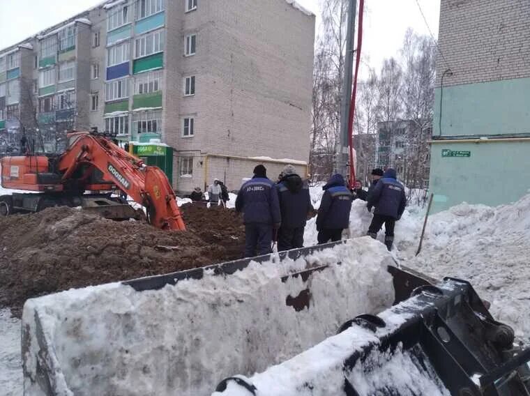 Осужденный. Новости 06 02 24. 01. Москвичи несли цветы к посольству. Новости 06 02 24.