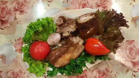 На кухне у любани шашлык