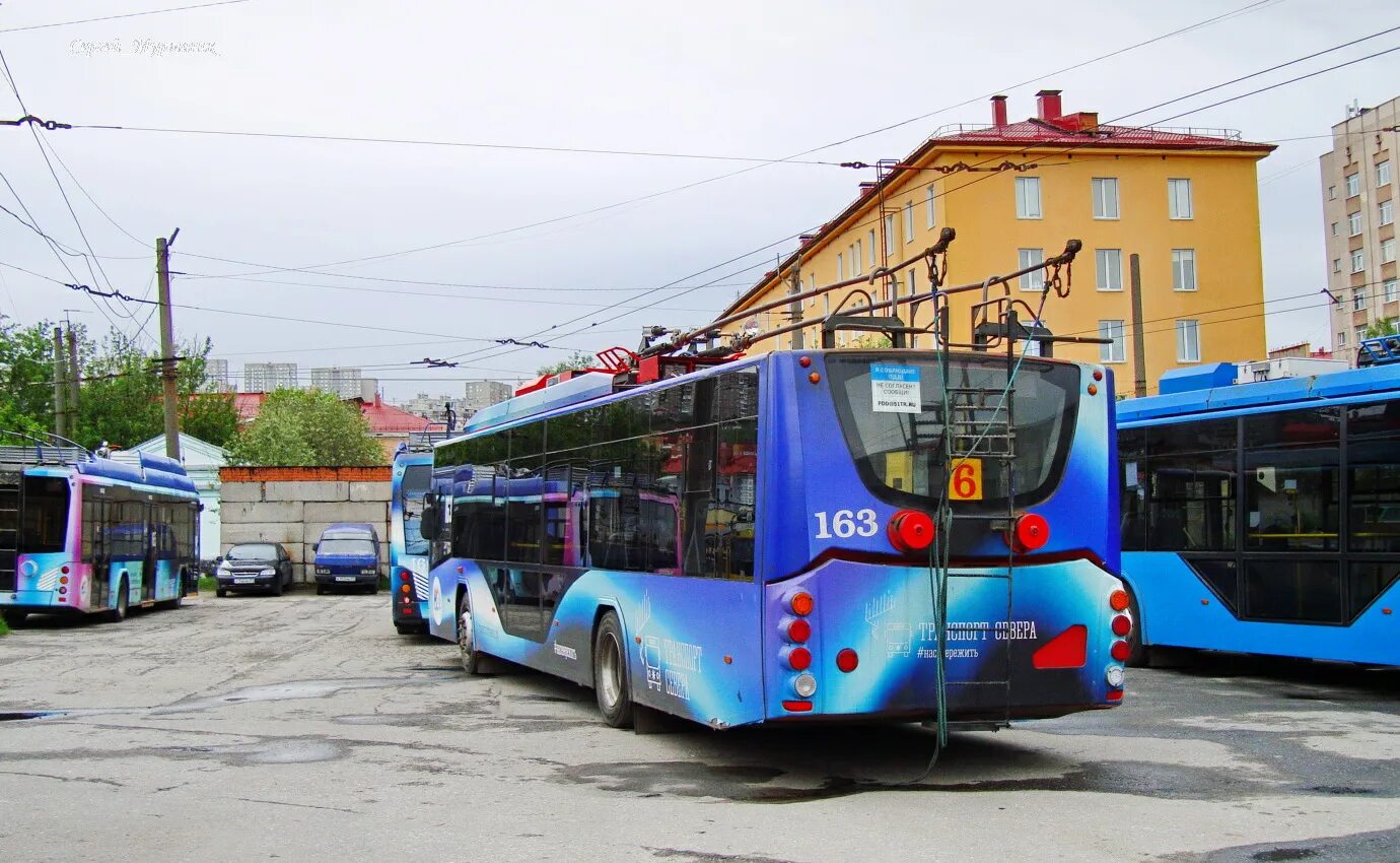 Остановки мурманск троллейбус. Троллейбус Мурманск. 324 ВМЗ-5298.01 «Авангард» Мурманск. Троллейбусы Мурманск 2023. Троллейбус Авангард.