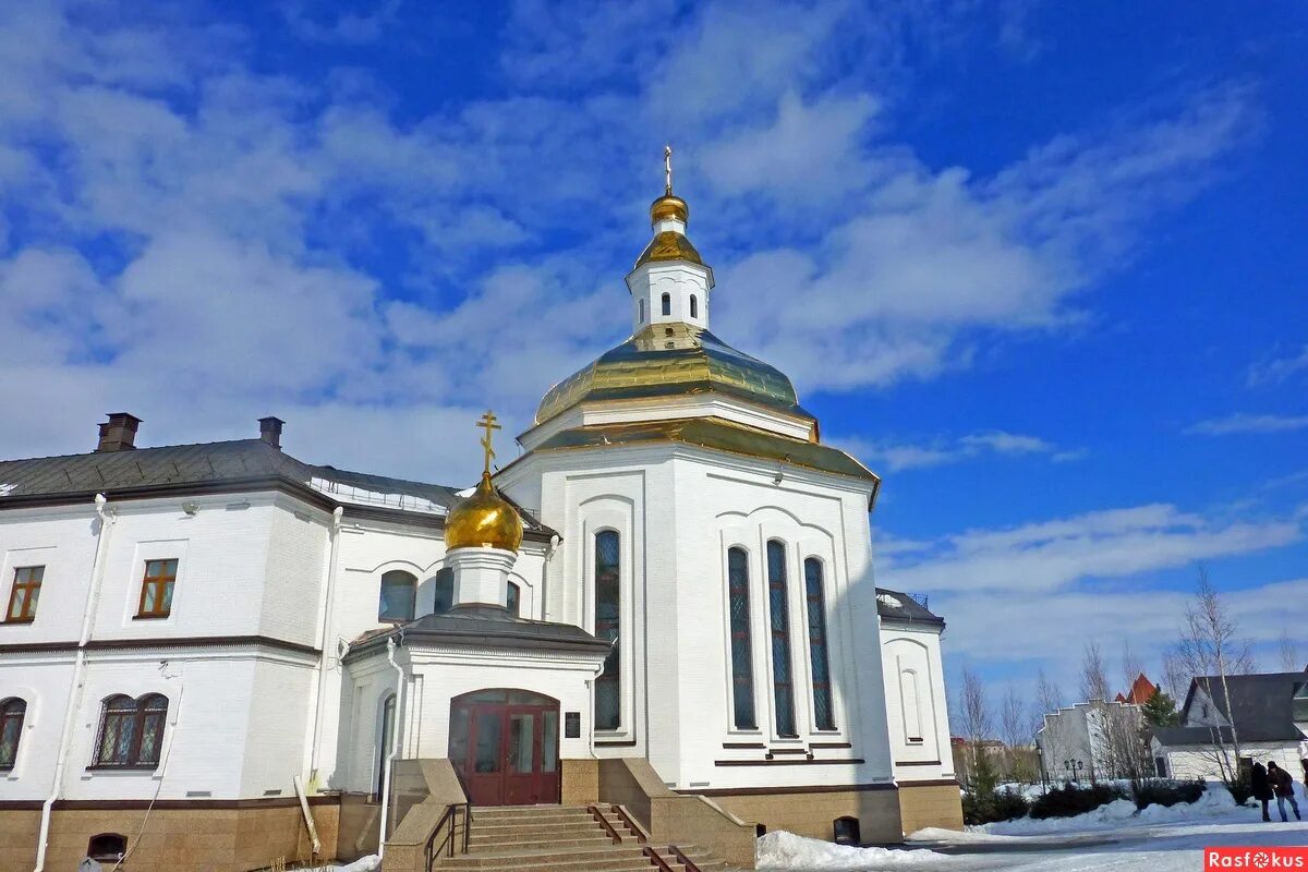 сонник церковь иконы. иконы в храме. церковь во сне. церковь иверской иконы божией матери ижевск внутри. церковное помещение.