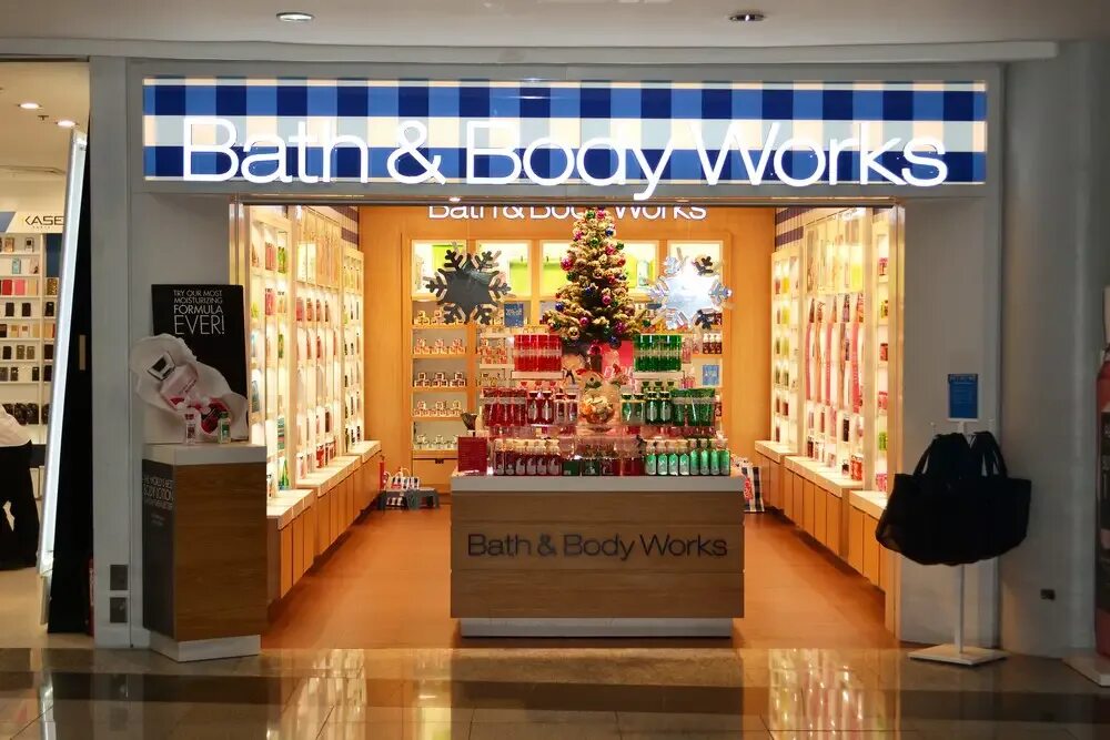 Body works магазины. Bath and body works дубай. bath and body магазины дубай.
