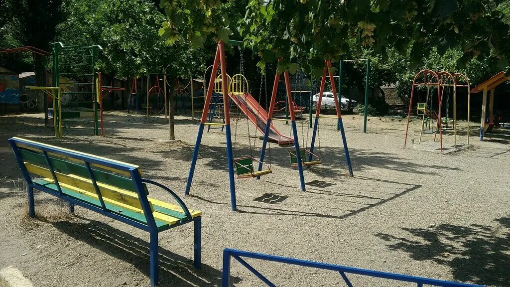 комсомольский микрорайон краснодара. микрорайон 2 площадка краснодар. краснодар юмр чекистов 39. бакеево-3 частный садик. детская площадка краснодар.