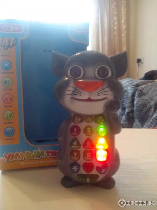Детская повторюшка. Музыкальная игрушка том умный телефон-кот. Кот том игрушка с кнопками. Кот том музыкальная игрушка. Котик на кнопках игрушка.