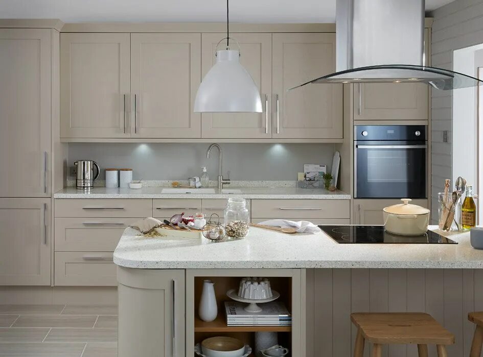 Кухня серый кашемир в интерьере фото Image result for woodbury cashmere kitchen Symphony kitchen, Contemporary kitche