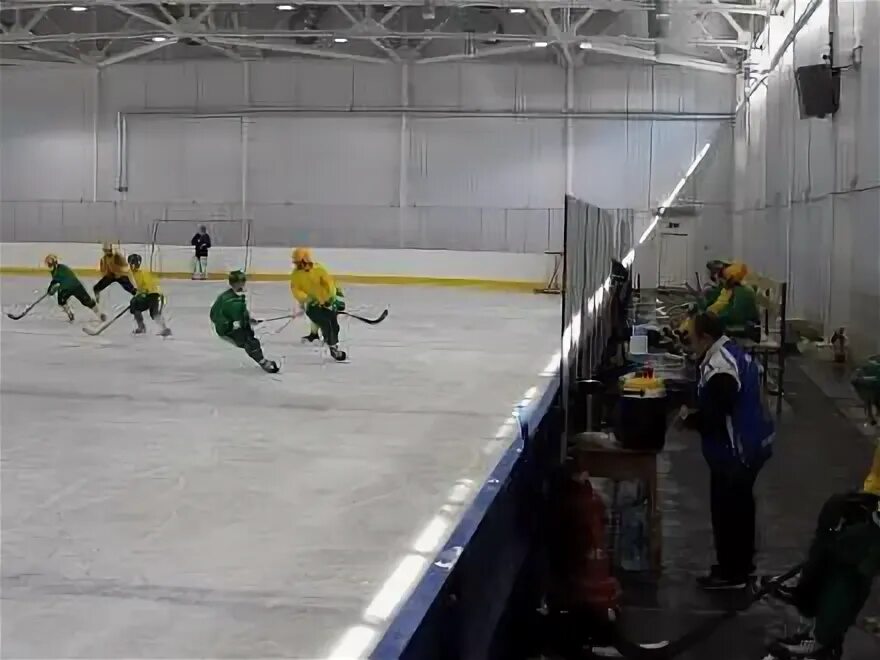 Ледовая арена беломорец. Ледовая арена северодвинск фото. Стадион энергия северодвинск каток. Каток строитель северодвинск. Беломорец северодвинск каток.