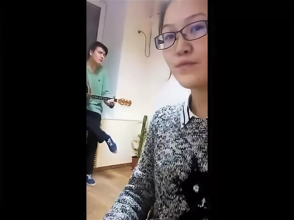 Уу ааа ааа ууу. Ууу ааа. Аа́ааааааа. Kiesza hideaway пародия. Певица дилайс.