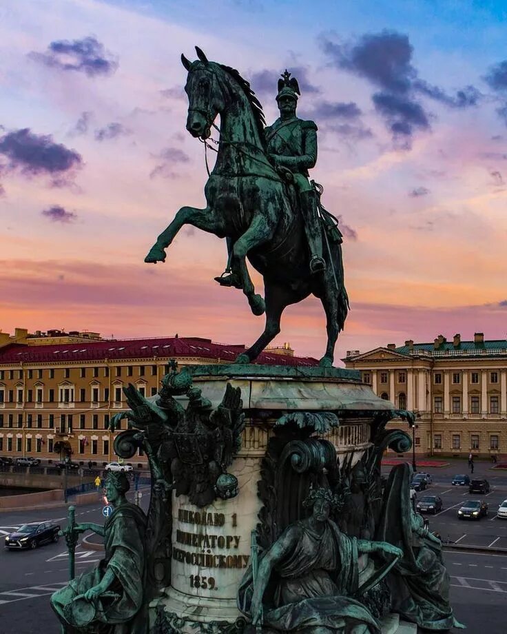 Петербург том 1. Памятник Николаю i на Исаакиевской площади. Клодт памятник Николаю 1. Памятник Николаю 1 в Санкт-Петербурге. Памятник императору Николаю 1 в Санкт-Петербурге.