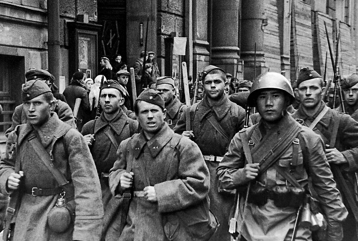 Фронт великой отечественной войны 41. Бойцы красной армии 1941-1945. ВОВ 1941 год. Солдаты 1941 года.