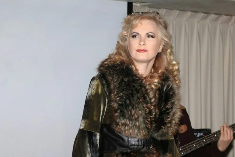 Фото разиной. Светлана Разина. Разина, Светлана Альбертовна. Группа Мираж Светлана Разина. Светлана Разина 2004.