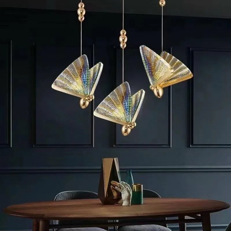 Сагарти светильники. 110. Люстра из бабочек. Подвесная люстра с бабочками. Подвесной светильник баттерфляй.