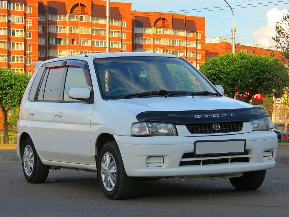 Мазда Демио 1998г. Мазда Demio 1998. Mazda Demio 1.3 at, 1998. Mazda Demio 98 год. Мазда демо