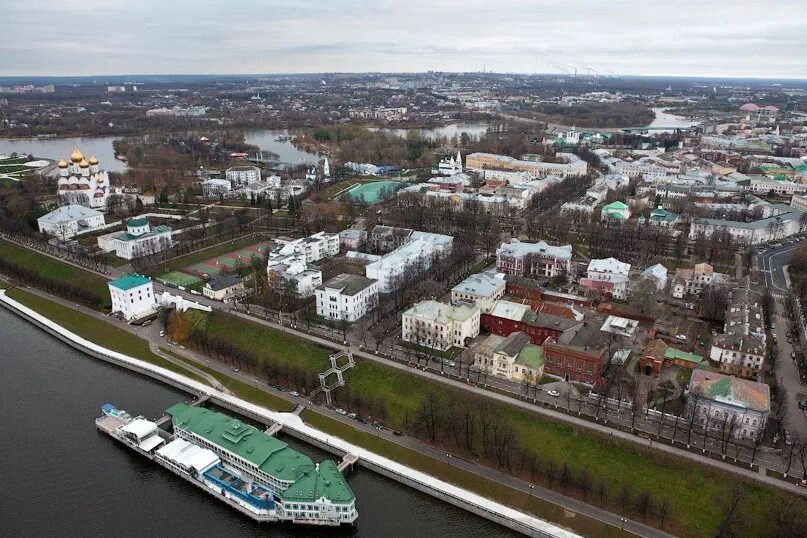 Отзывы о городе ярославль. Ярославль набережная волги. ярославль центр набережная. тутаев ярославская область с высоты птичьего полета. тутаев волжская набережная.