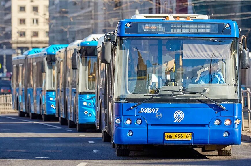 Государственный пассажирский транспорт. Городской автобус. Московский автобус. Автобус Москва. Муниципальный транспорт.