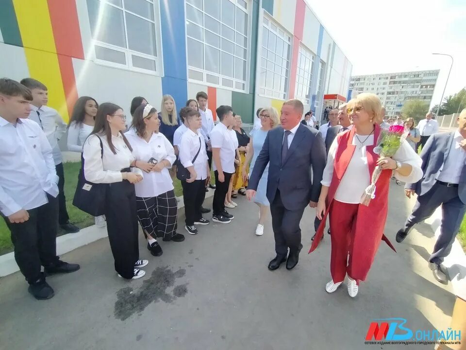 Открытие школы 45 волгоград. Новая 117 школа волгоград. Новая школа в волгограде. Новая школа в красноармейском районе волгоград. Открытие школы 45 волгоград.