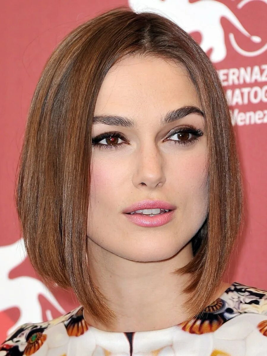 Стрижка боб-каре без челки. Стрижка lob long-bob. Каре лонг боб асимметрия. Градуированное каре без челки. Стрижка lob long-bob.