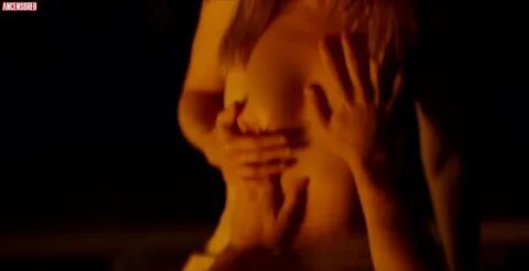 Itziar Итуно nude pics.