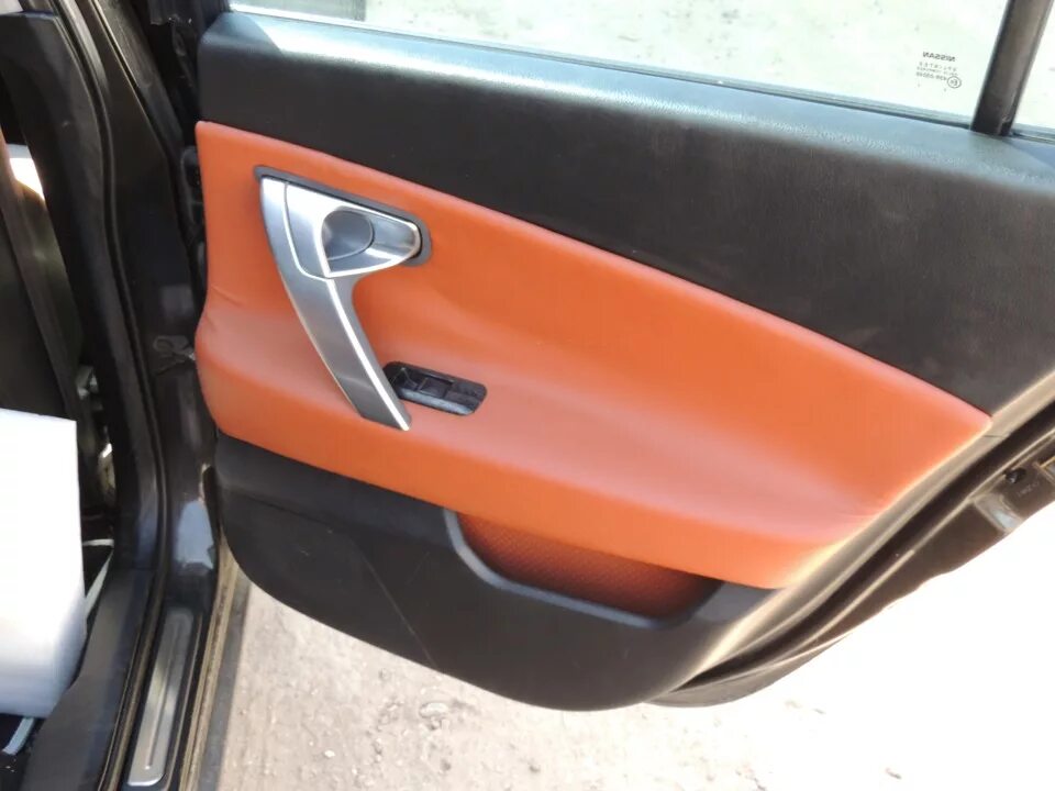 На пути к кожаному салону. Дверные карты - Nissan Primera (P12), 1,8 л, 2005 год