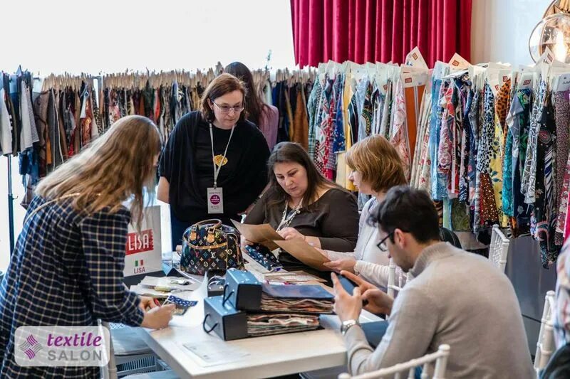 Магазин ткани семашко ростов на дону. Руна ткани ростов-на-дону. Магазин руно ростов на дону на семашко. Ткани роскошь инстаграм ростов на дону. Руна магазин тканей.