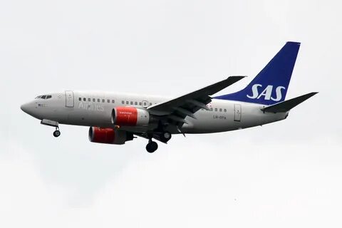 737 600