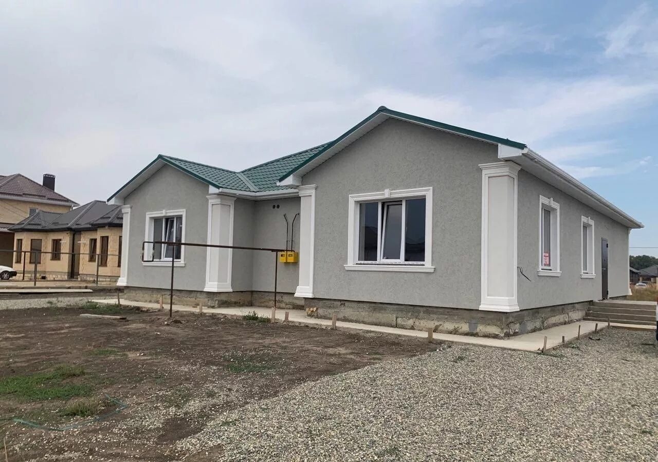 Коттеджи в михайловске ставропольский край. Коттеджи в михайловске ставропольский край. Частный дом михайловск. Дом в михайловском ставропольском крае. В михайловске коттеджи коттеджи ставропольский край.