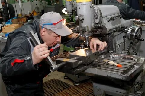 Работа токарем в спб от прямых работодателей