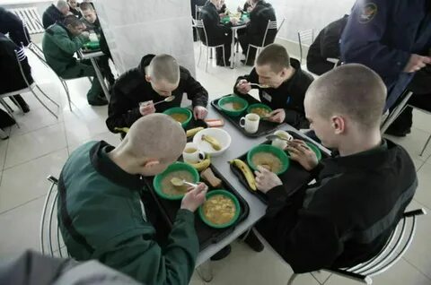 Со скольки лет садят в детскую колонию