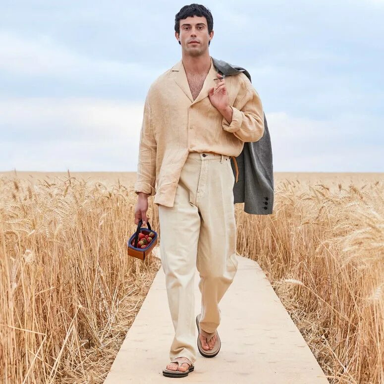 Jacquemus 2009. Jacquemus эстетика. Жакет jacquemus. Jacquemus км20. Jacquemus italy.